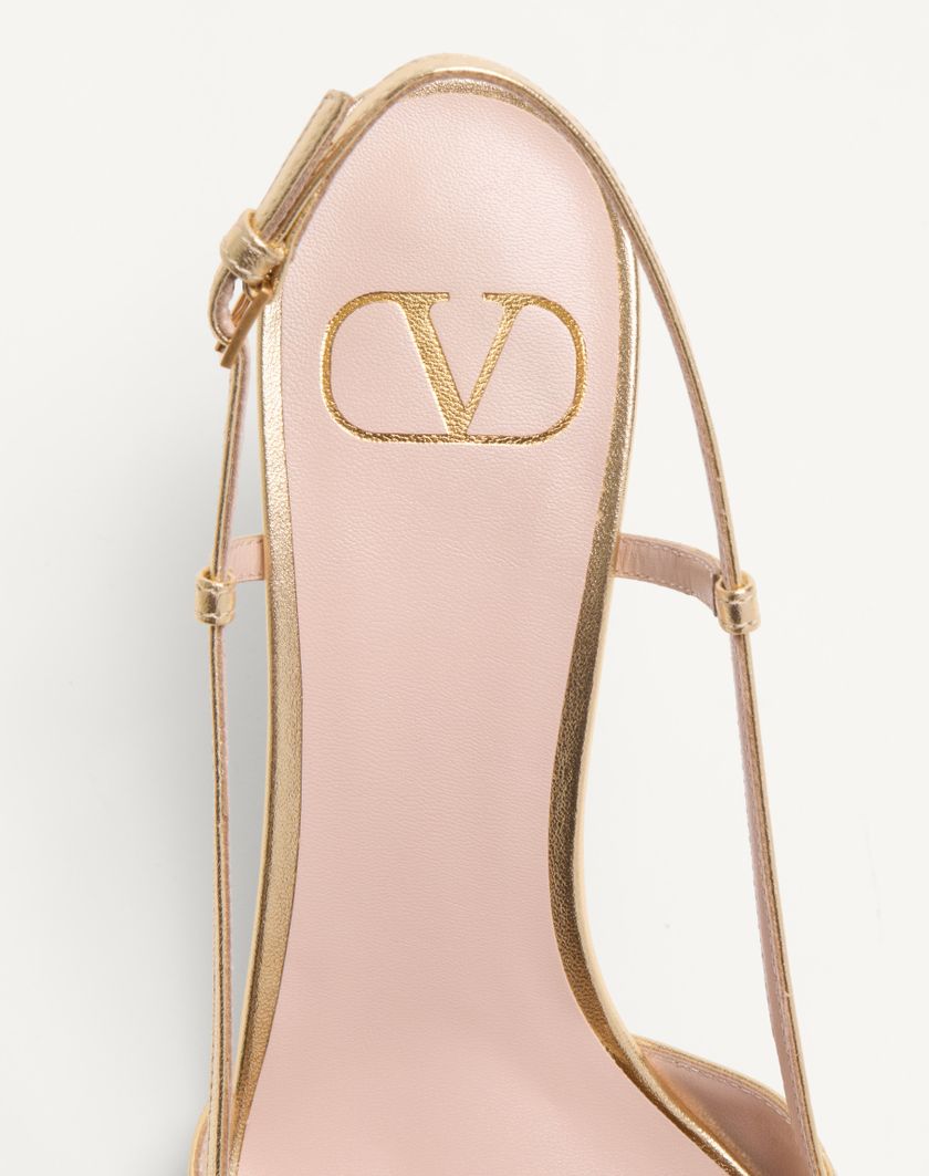 VLOGO SIGNATURE SLINGBACK PUMP IN LAMINATED NAPPA LEATHER 80MM - Image 3